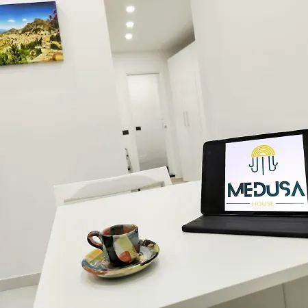 Medusa House Taormina